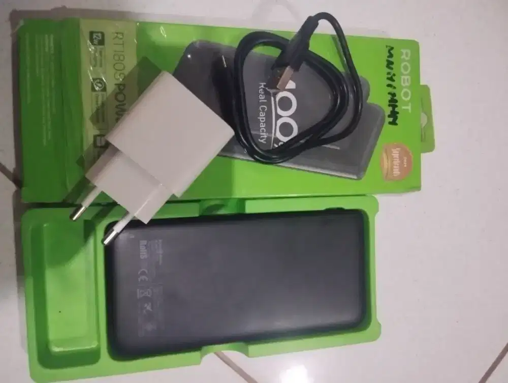 Power bank ,merk robot