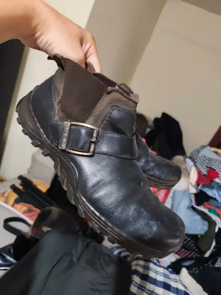 Thrift Preloved sepatu kerja kantor ori
