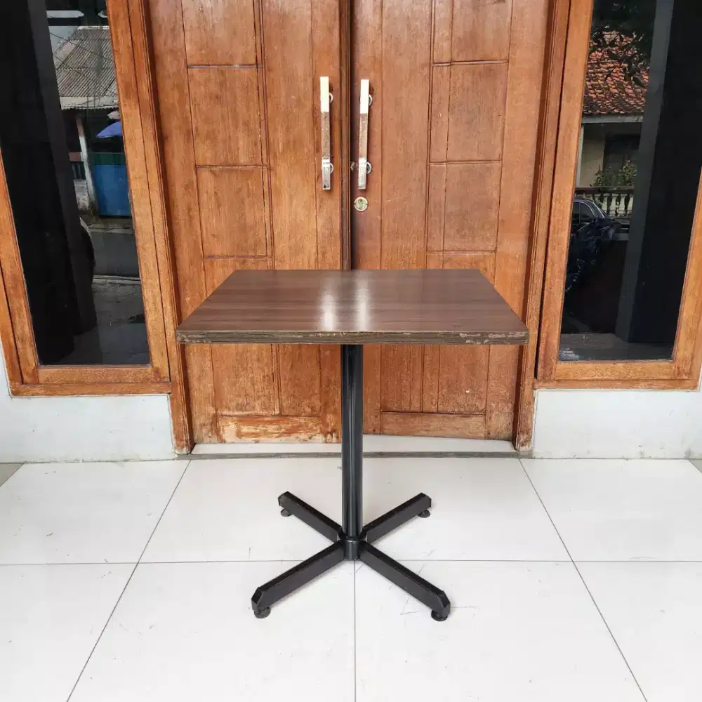 Meja ex Cafe - Meja ex Resto M9