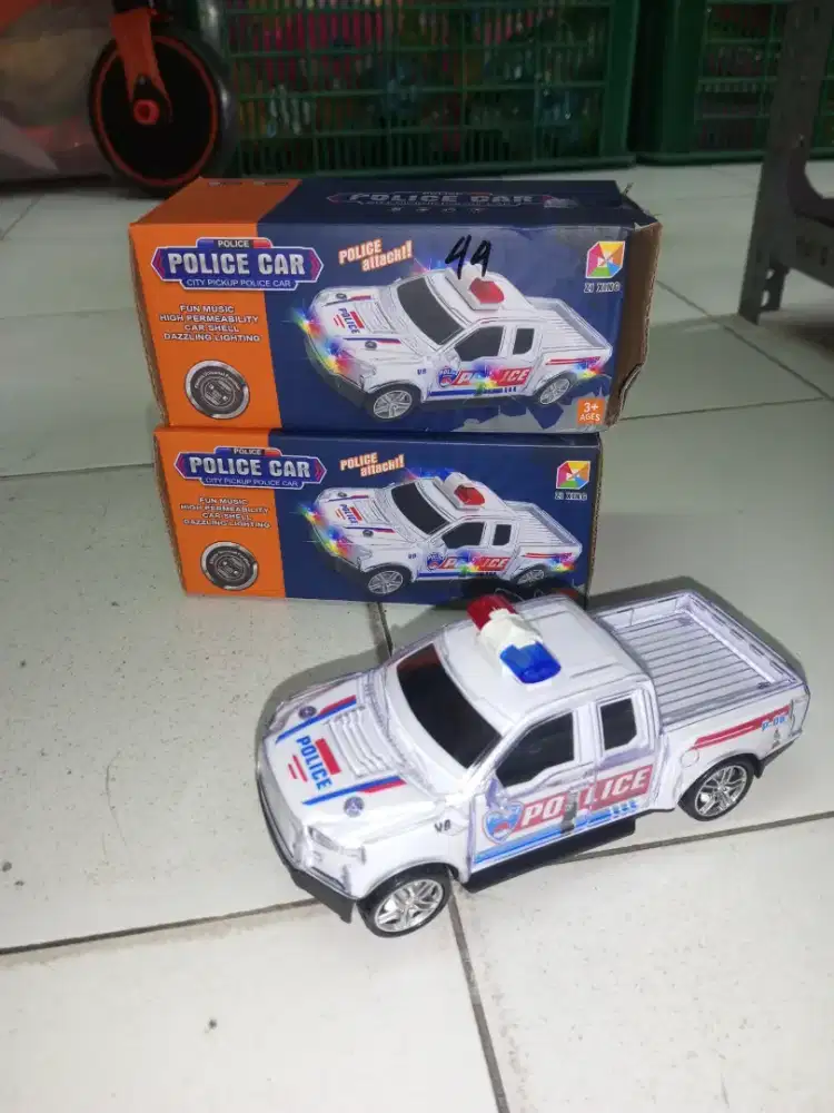 Mainan Anak Mobil Police baterai