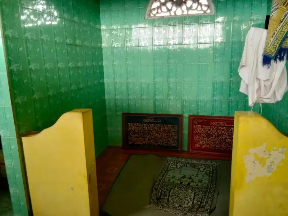 Jual cepat rumah 2lantai siap huni lingkungan nyaman lokasi strategis di Pedurungan