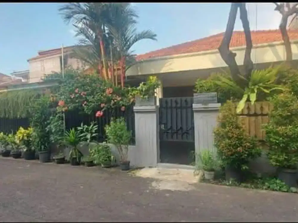 Rumah Asri luas siap huni di duren sawit jakarta timur