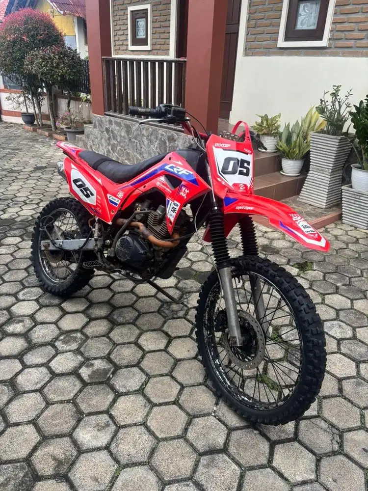 Trail honda CRF style