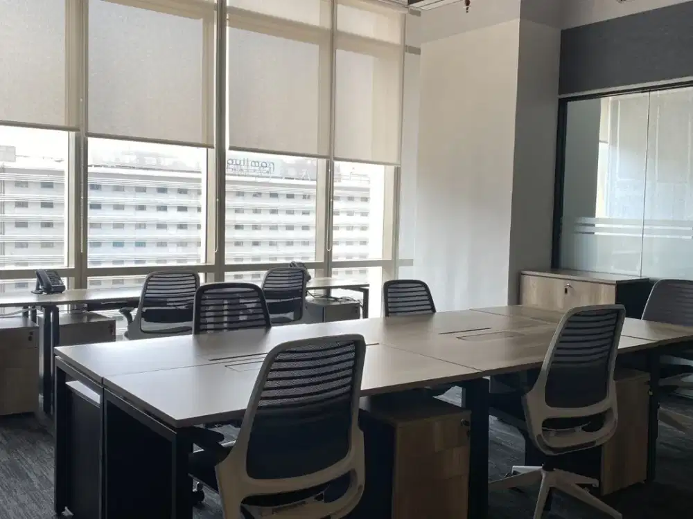 Kantor Unit Furnished Di Thamrin The Plaza 8 Pax Dekat MRT