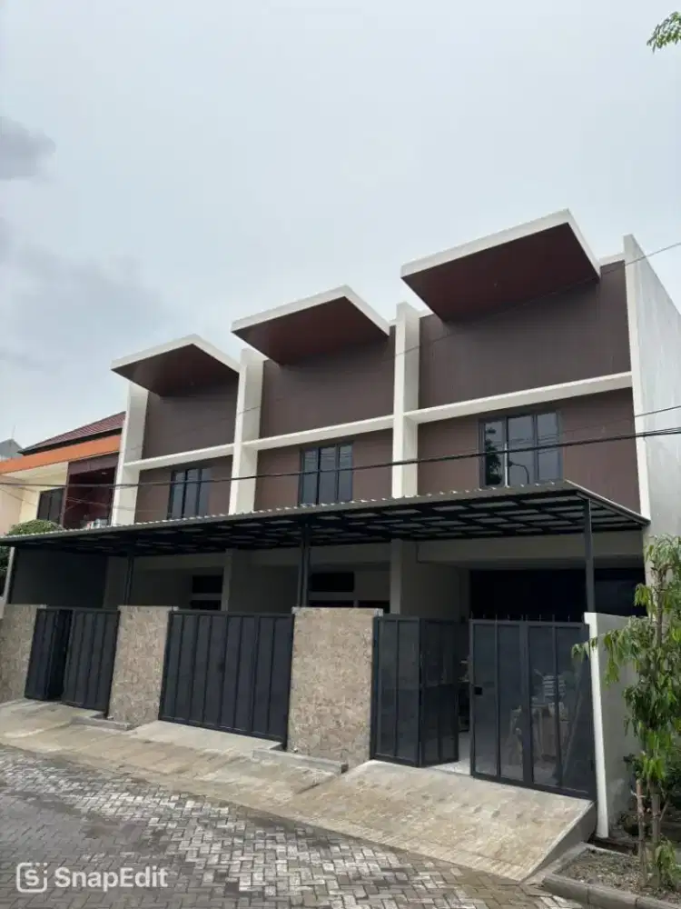 Dijual Rumah baru Tenggilis utara