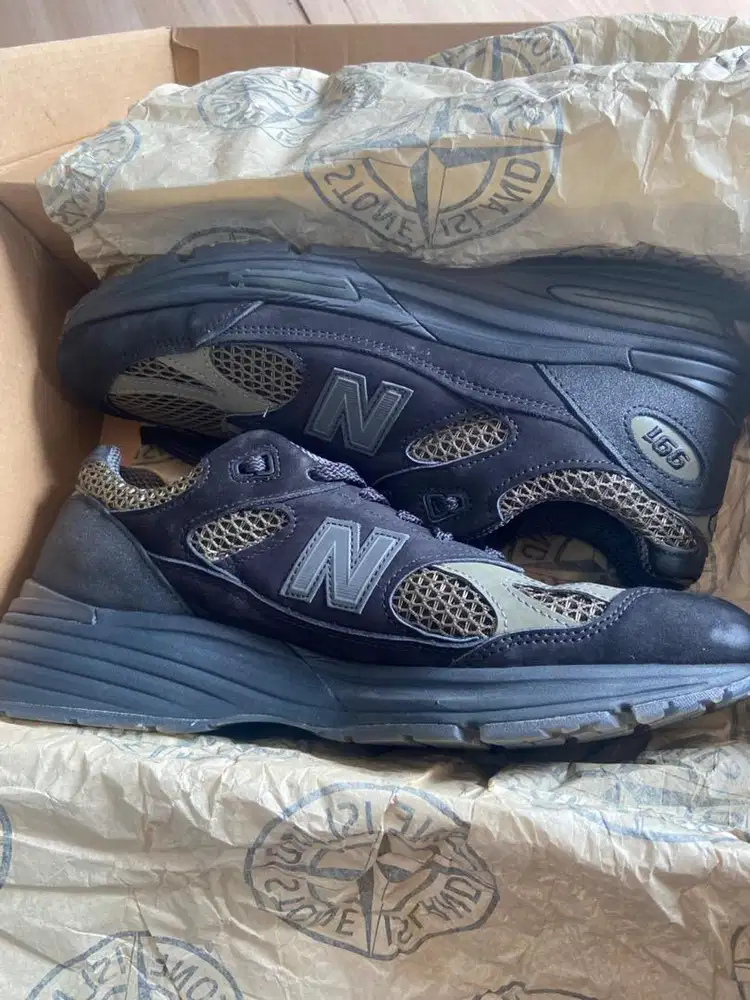 New Balance 991v2 MiUK Stone Island Black 43