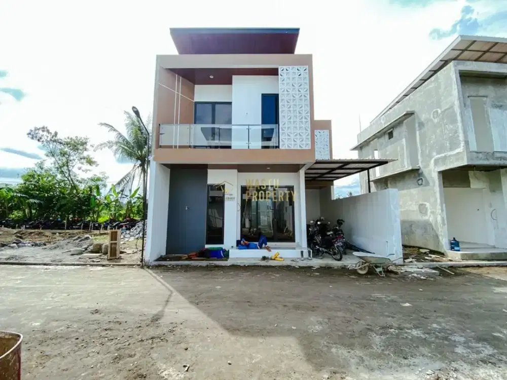 RUMAH 2 LANTAI DI NGAGLIK SLEMAN FASILITAS LENGKAP