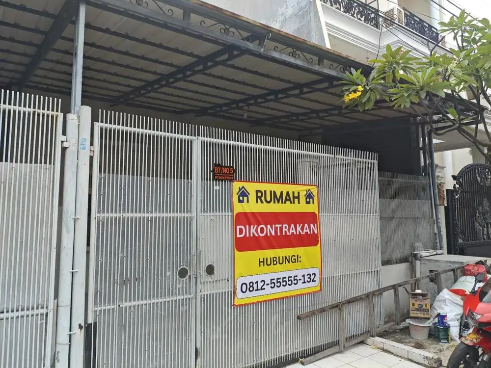 Disewakan Tahunan Rumah Mahkota Simprug B7/05