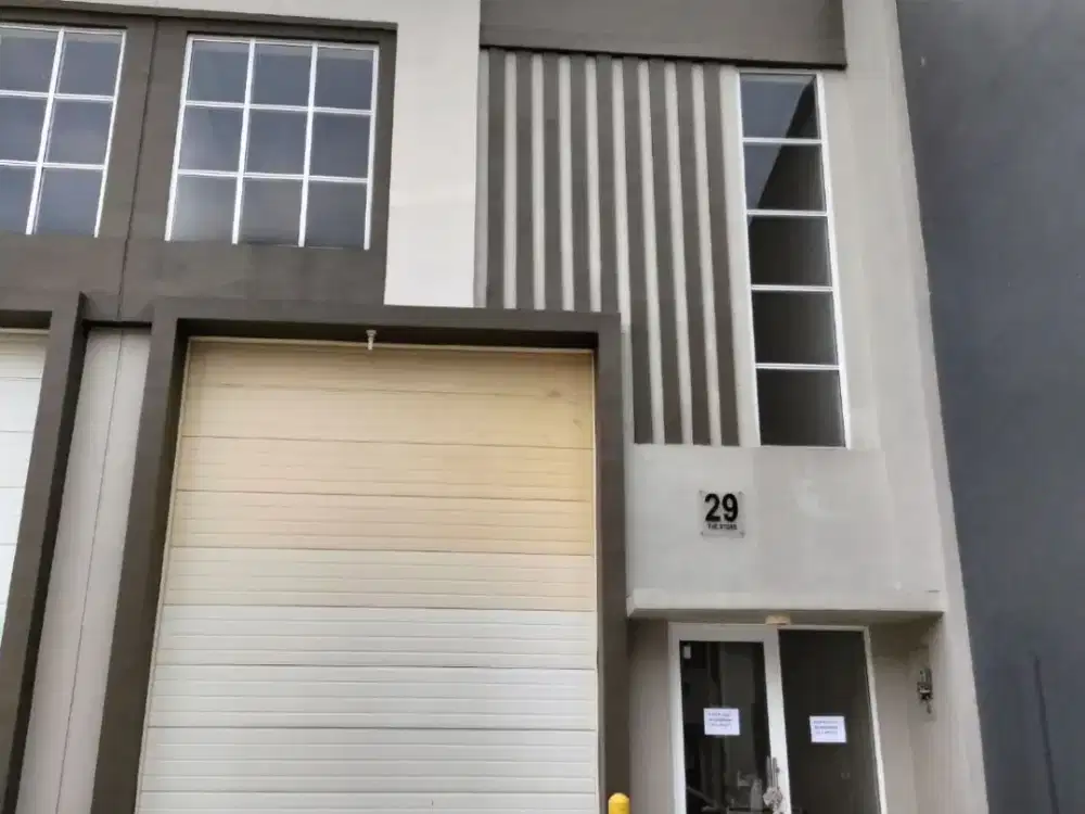 Dijual Cepat Gudang 140M2 The Store Greenlake Cipondoh Tangerang