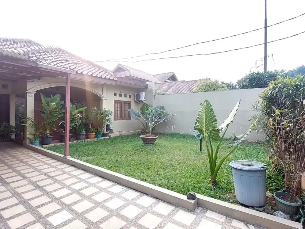 Rumah 6 Kamar Tidur SHM 3 Menit ke Gerbang TOL Limo Siap KPR J-40829