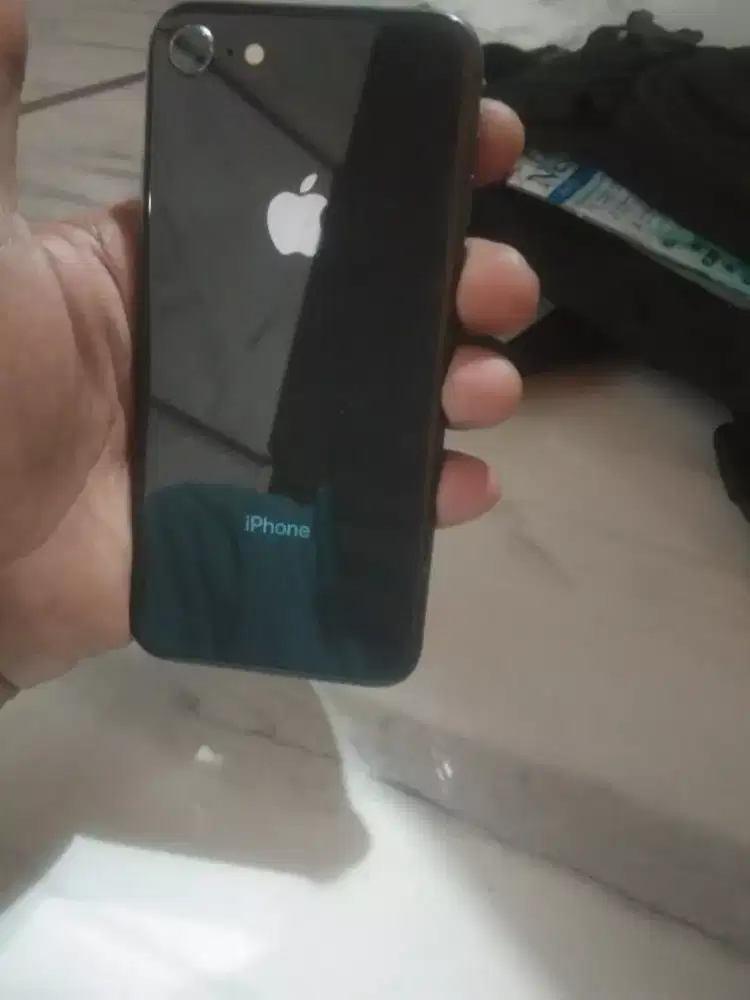 Iphone 6 Edisi Lama di gudang lupa pola sandi