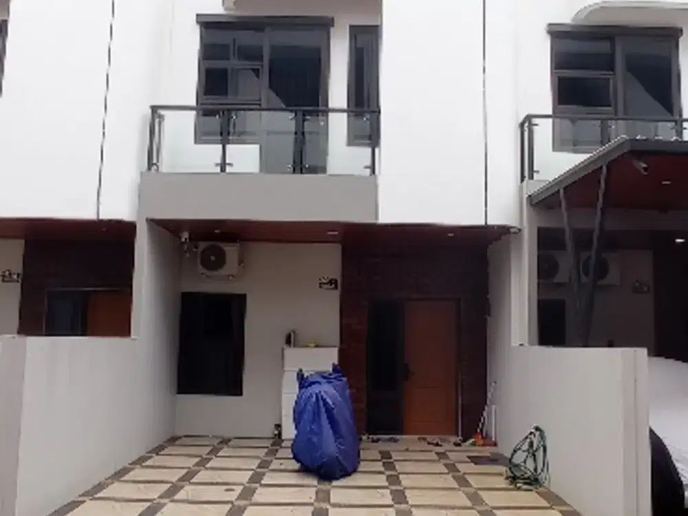 Rumah minimalis di utan kayu jakarta timur lokasi sangat strategis