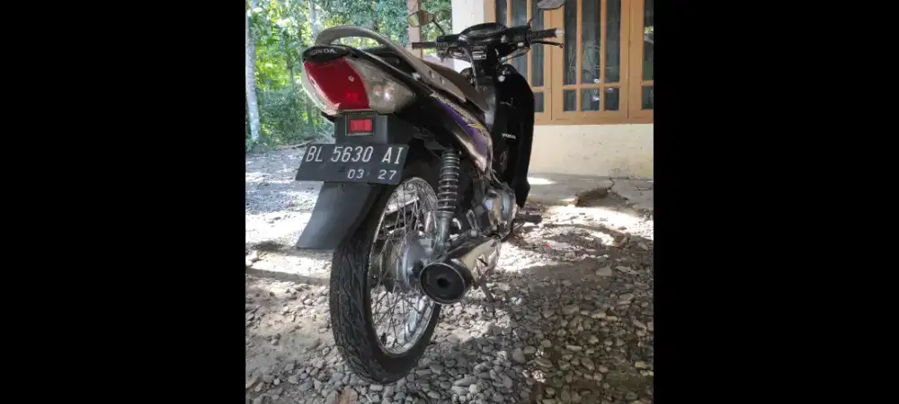 Dijual honda kharisma tahun 2004