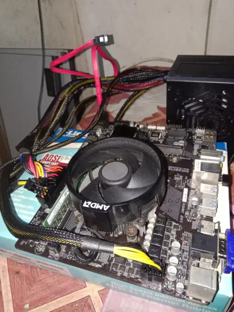 Rizen 3 3200G, Ram 8Gb + Ssd 512