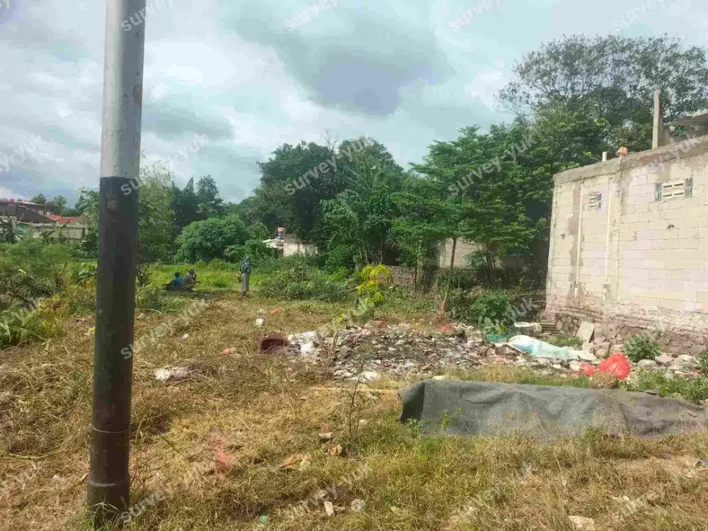 Tanah 411 m2 SHM bisa  100, 200 m2 / seluruhnya 411 m2 Strategis Perigi - Area  emerald residens