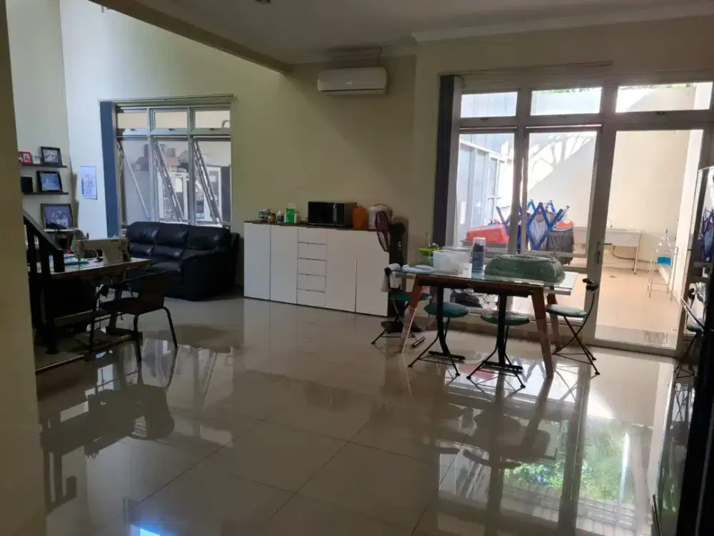 Rumah cluster one gate system siap huni lingkungan nyaman di Perum Graha Padma