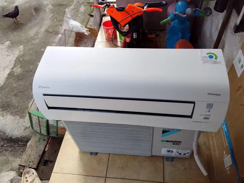 AC Daikin Inverter 1/2pk Thailand
