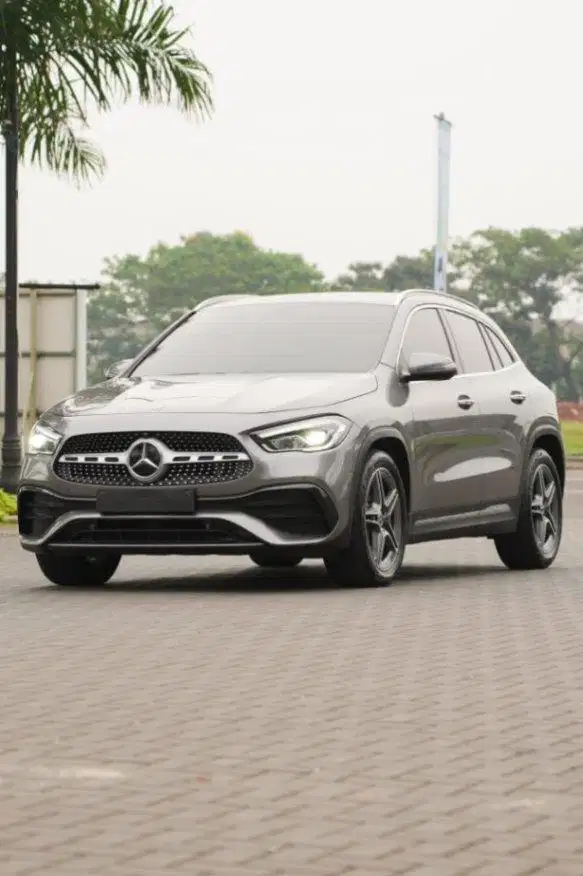 Mercedes Benz GLA200 AMG Tahun 2022