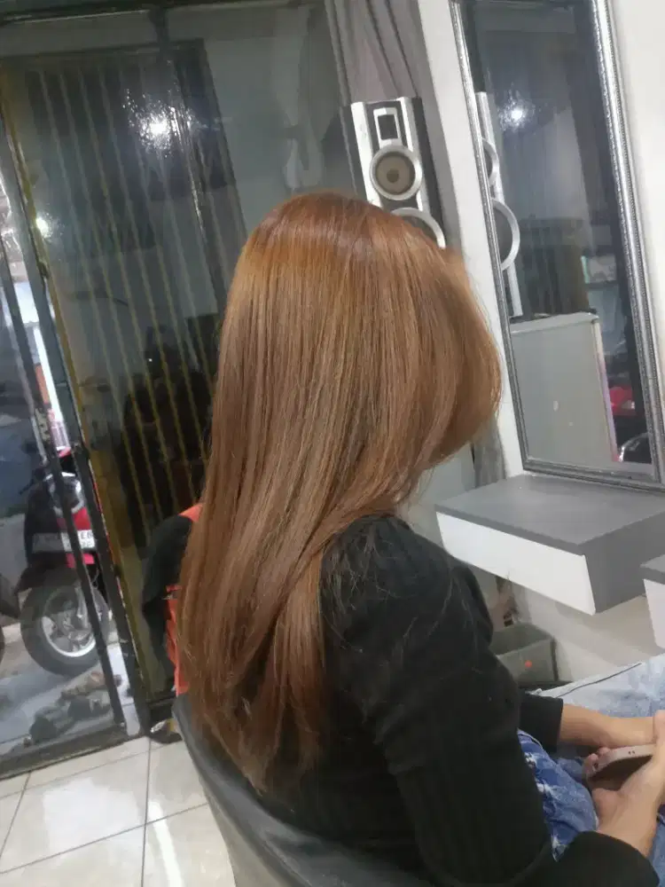 Dibutuhkan karyawan salon berpengalaman