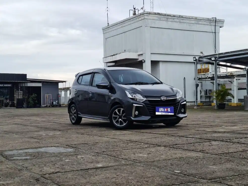 Daihatsu Ayla 1.2 R MATIC AT 2022 Abu KM 60RB