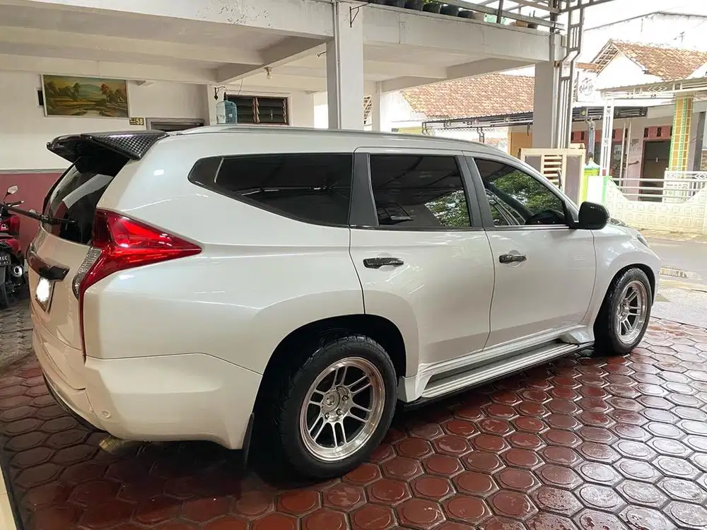 Mitsubishi Pajero Sport 2020 Diesel fullspek