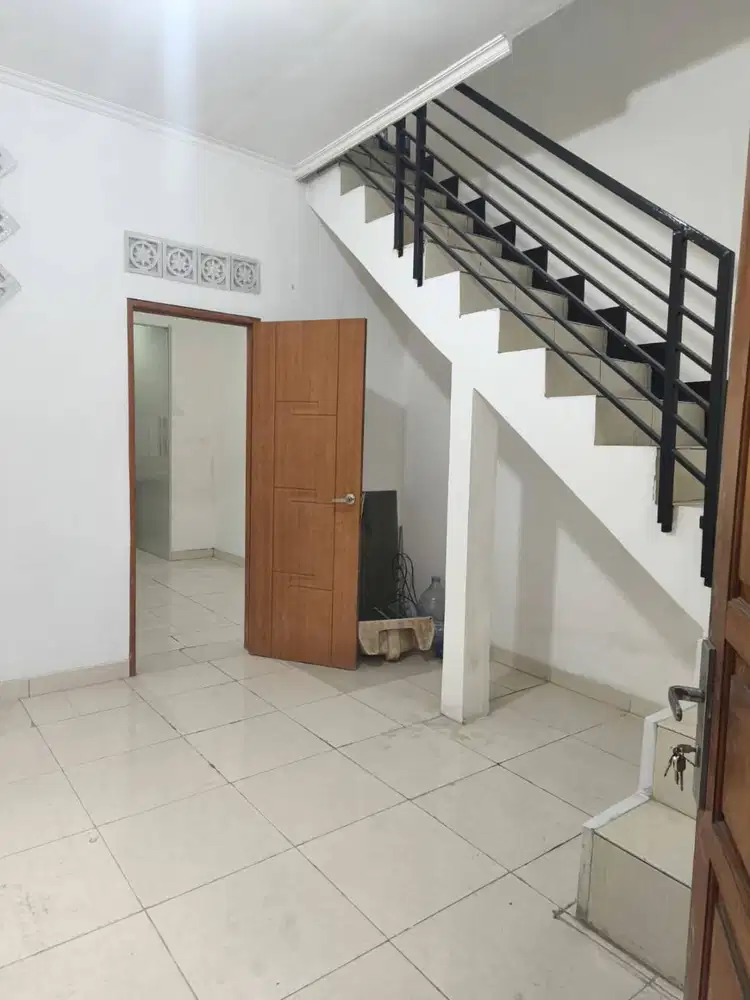 Rumah Terawat Bersih Pagarsih Dipusat Kota Bandung Strategis