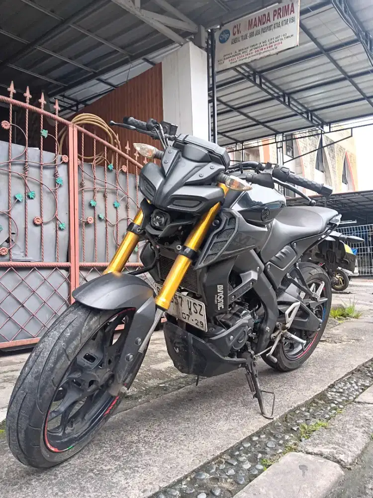 Forsale Yamaha MT 15 Th 2019 warna Hitam gress rawatan