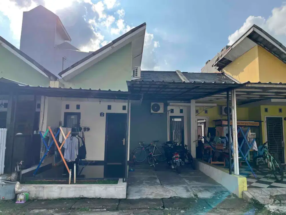 Rumah Dijual di Siap Huni Di Kawasan Asri, Nyaman & Tanah Luas di Pamulang, Tangerang Selatan