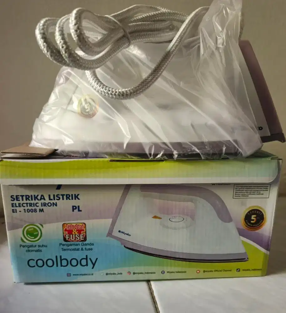 Setrika listrik miyako