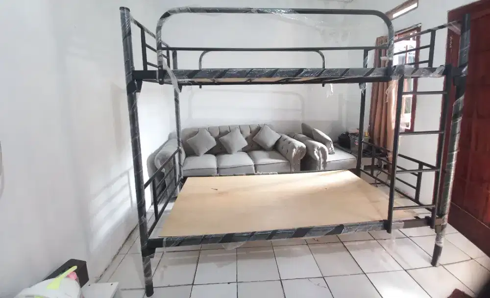 RANJANG BESI TINGKAT
KONDISI BARU