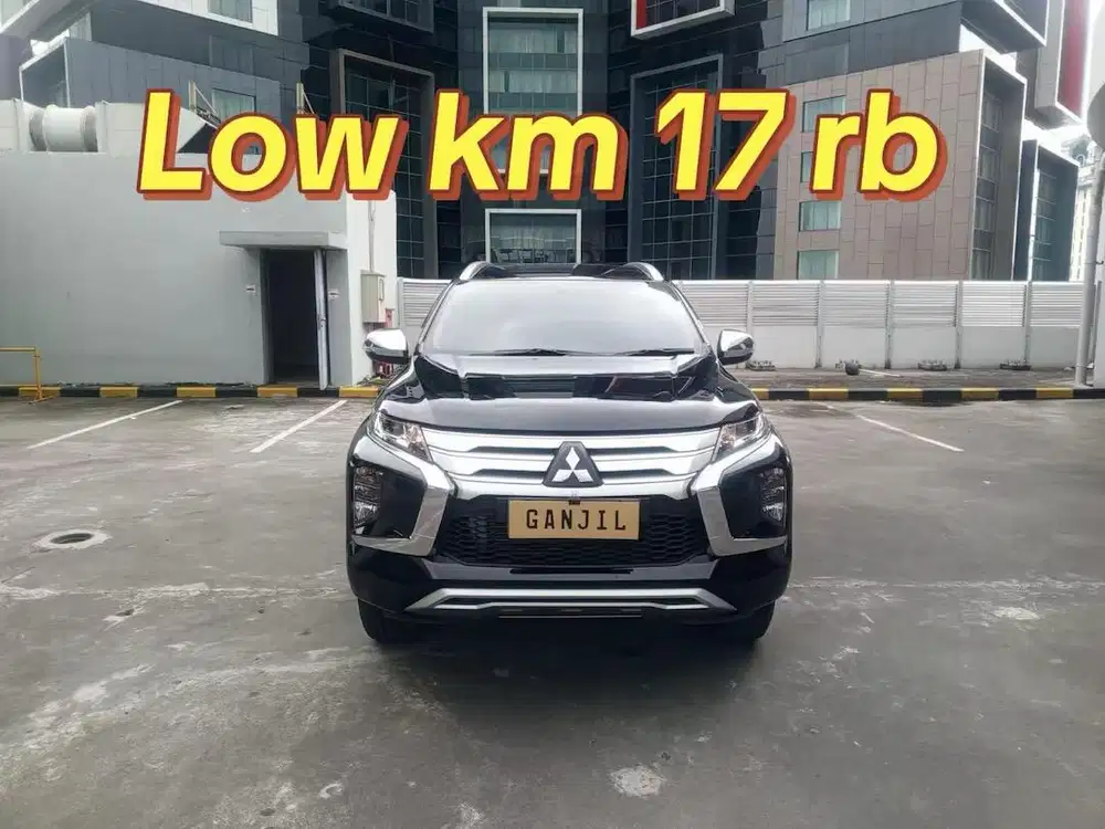 Mitsubishi Pajero 2022 Hitam low km 17 rb