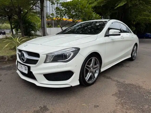 Mercedes-Benz CLA200 AMG 2015