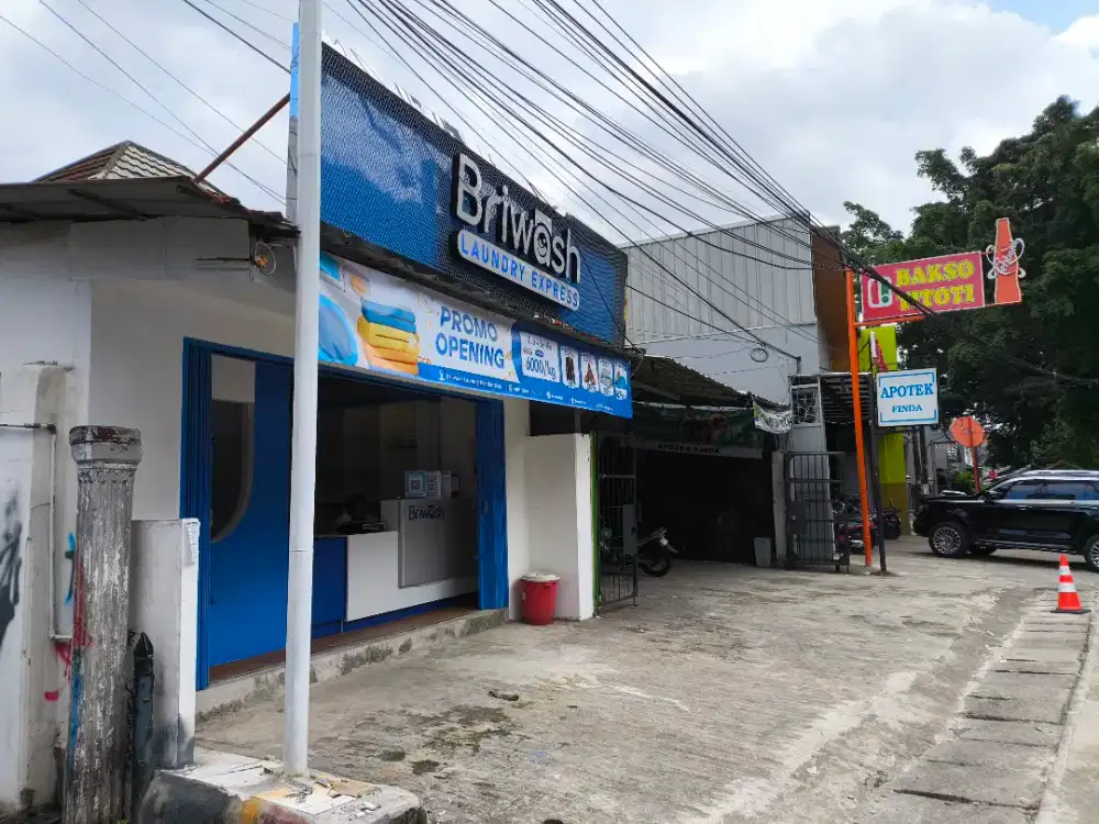 Dikontrakan kios lokasi  Strategis