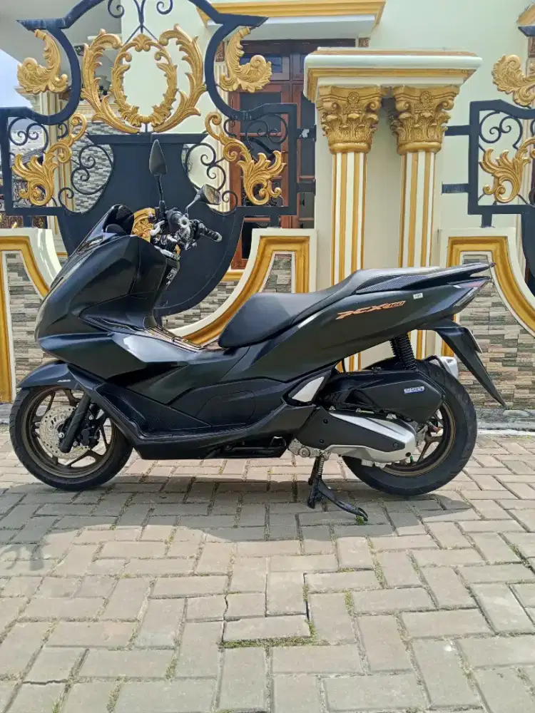 Honda new PCX ABS KYLESS 2023 seperti baru