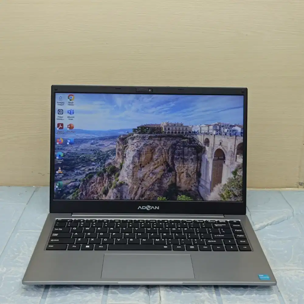 LAPTOP ADVAN SOULMATE INTEL CELERON N4020 RAM 4 GB SSD 128 GB