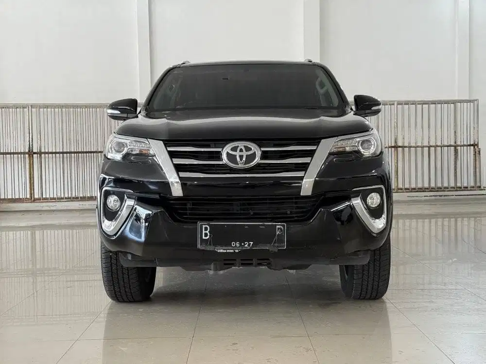 TOYOTA FORTUNER VRZ 4X2 MATIC 2017..PAJAK JUNI 2026