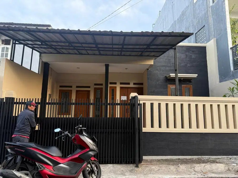 Di sewakan Rumah Komplek DPR 2 Kebon  Jeruk