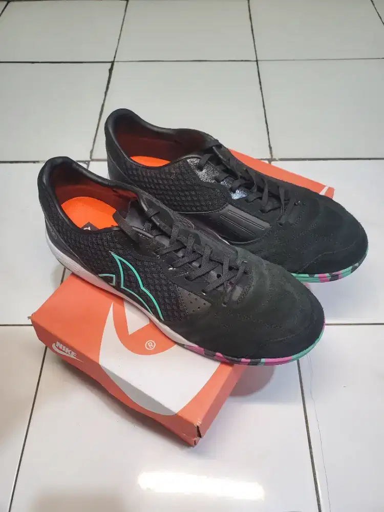 Ori! Sepatu Futsal Ortuseight Jogosala Black Camo, Size 44
