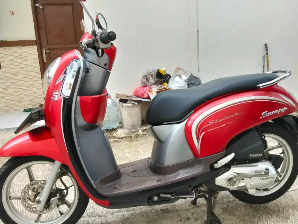HONDA SCOOPY STYLISH 2015 MESIN ALUS PAJAK HIDUP
