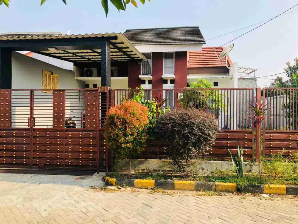 DIJUAL RUMAH POSISI HOOK – SHM – SIAP HUNI DI PERUM CURUG, BOJONGSARI DEPOK