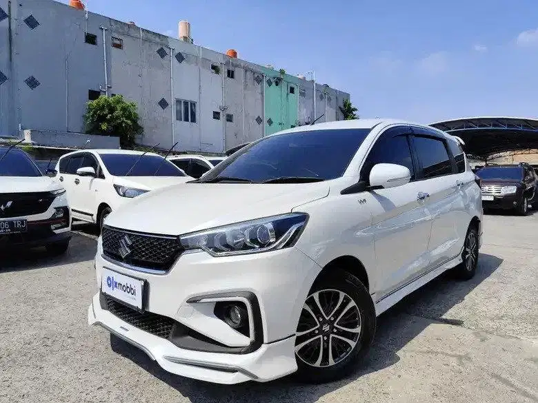 LIKE NEW - Suzuki Ertiga 1.5 SS Hybrid-MT 2023