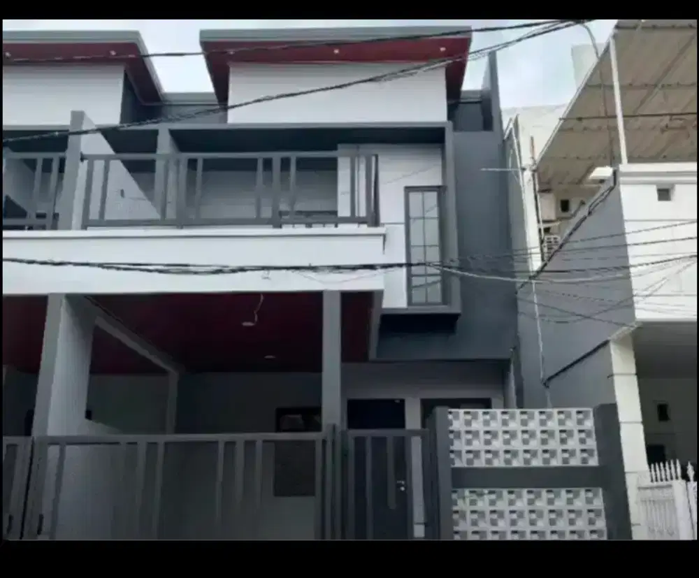 Rumah dua lantai perumahan Taman harapan baru bekasi barat