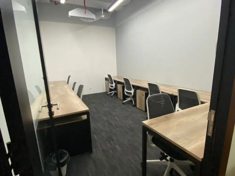 Sewa Kantor di Thamrin The Plaza 4 Pax Dekat MRT