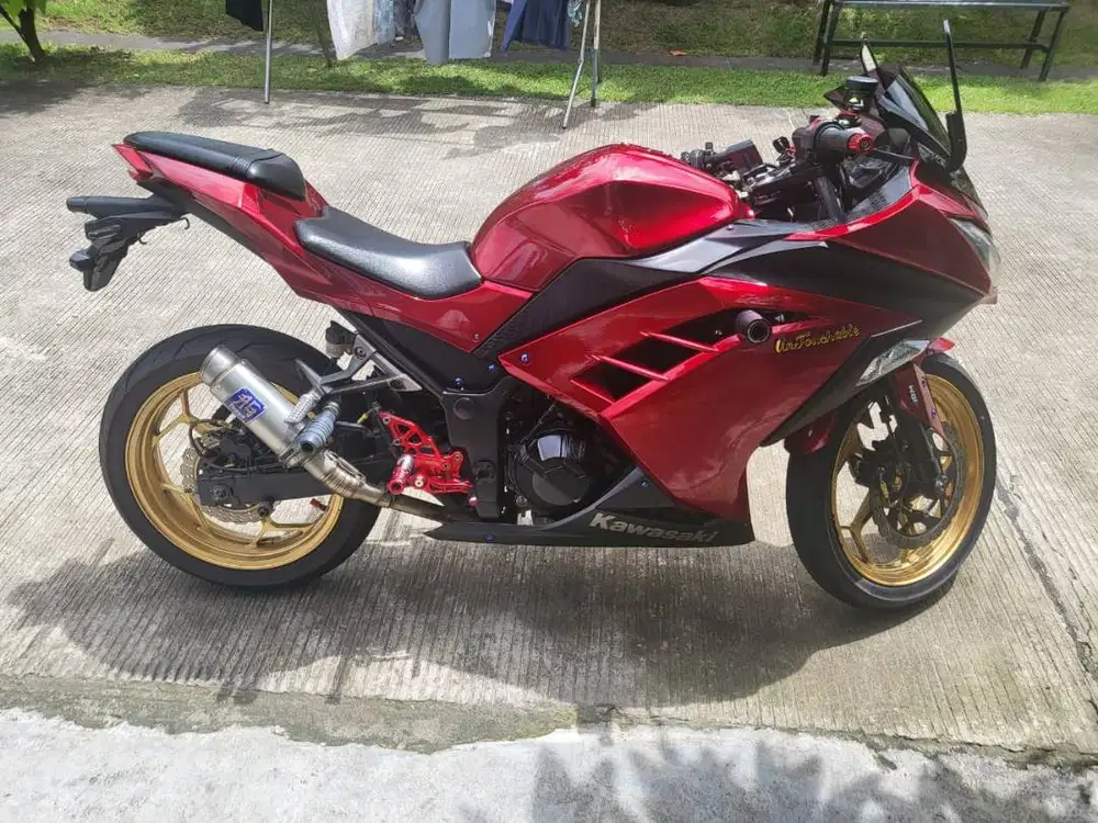 Dijual Kawasaki Ninja 250 FI 2012 Repaint Red Candy