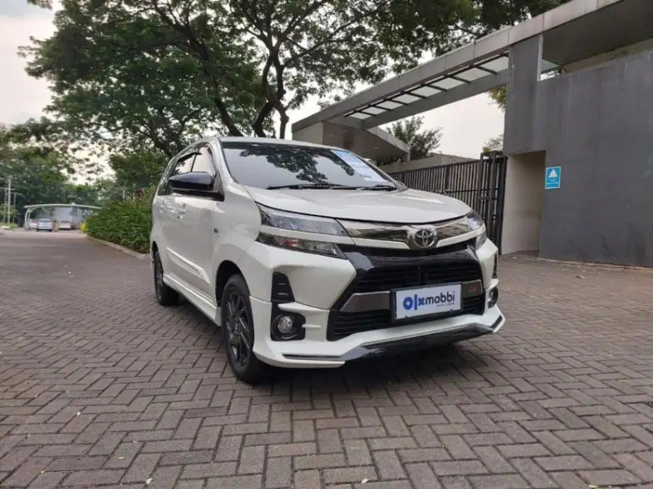 DP 1 JUTA Toyota Avanza 1.3 Veloz GR Bensin-MT 2021 UZJS