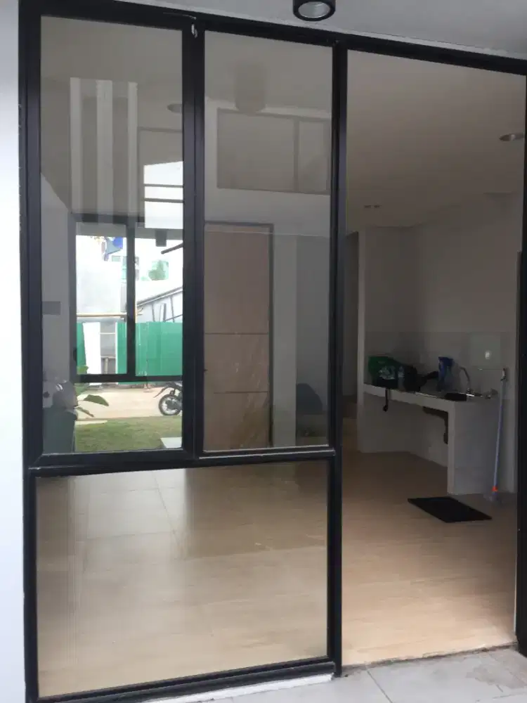 Dibutuhkan Asisten Rumah Tgga/Pembantu Rumahan Khusus Wanita/Perempuan