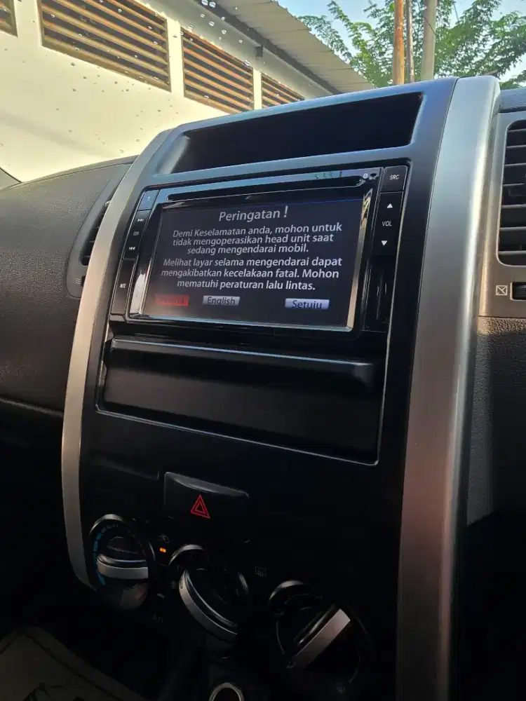 Nissan X-trail Manual Silver Metalik (2009)