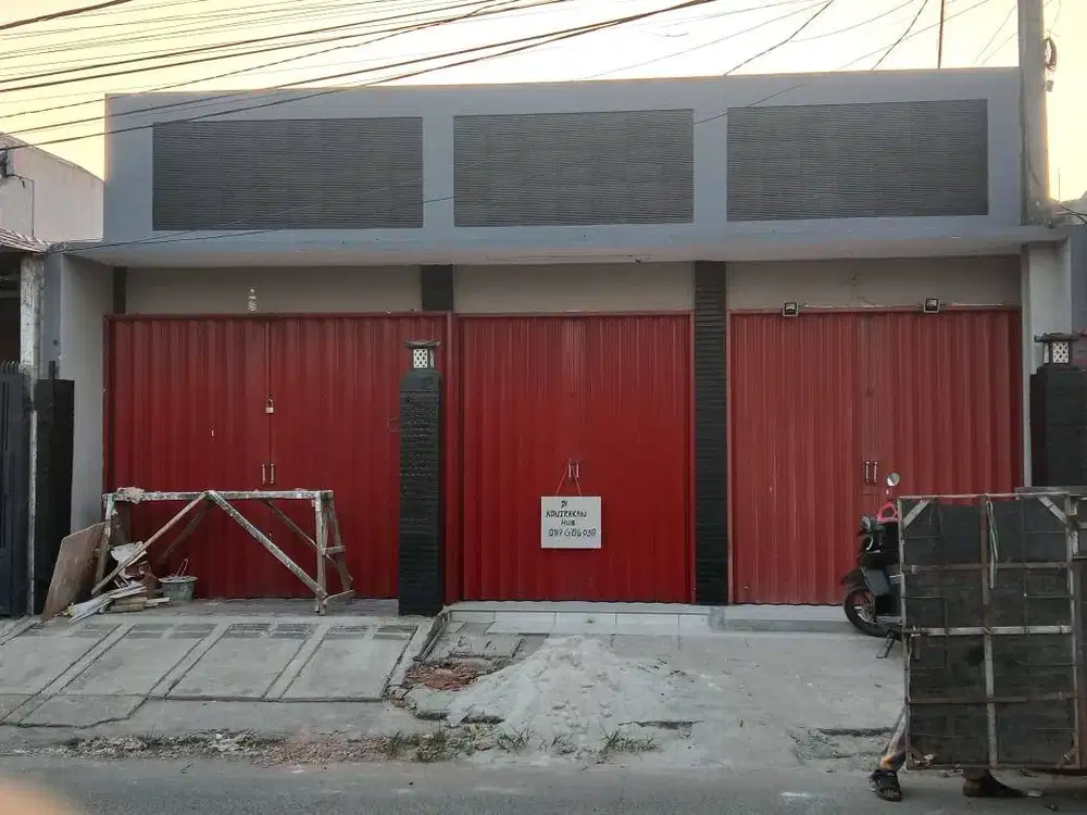 Rumah Komersial Disewakan di Aren Jaya