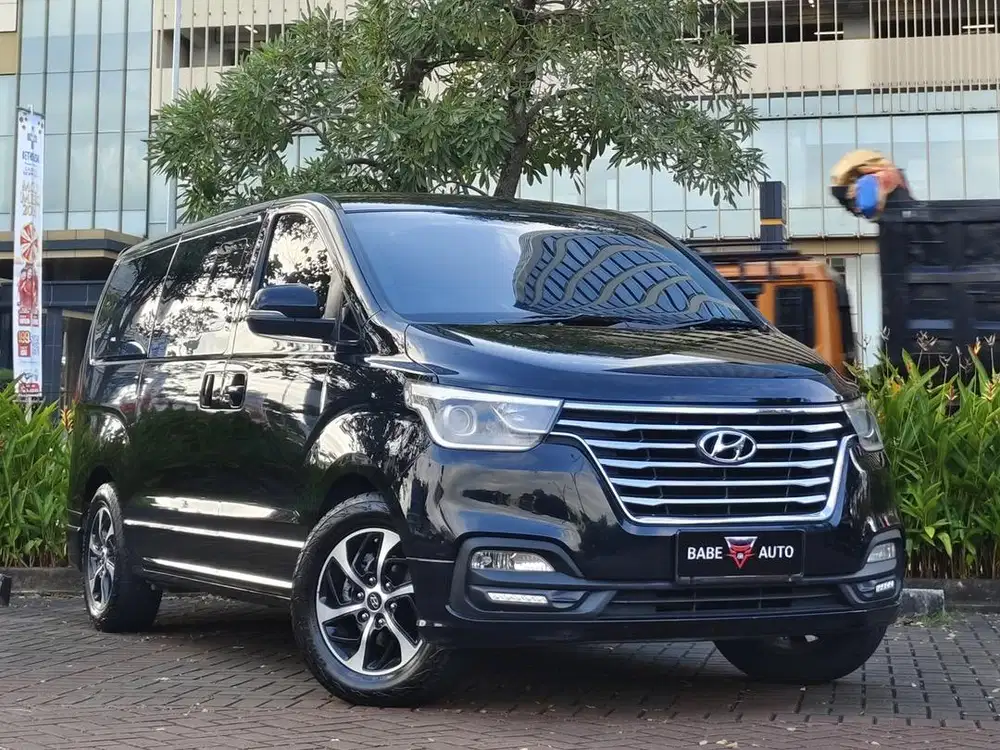 HYUNDAI H1 royale 2.4 AT GASOLINE 2018 km LOW