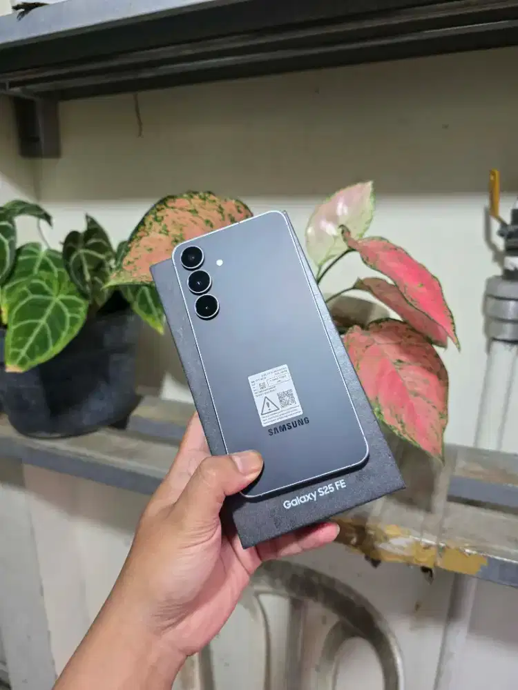 Samsung S25 fe 8/256gb Sein
